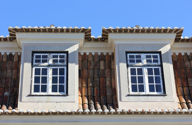 Jak uszczelnić połączenie między dachem a ścianą